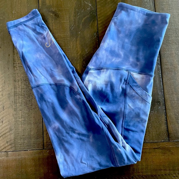 Curves and Combatboots maternity leggings size small. - Picture 1 of 1